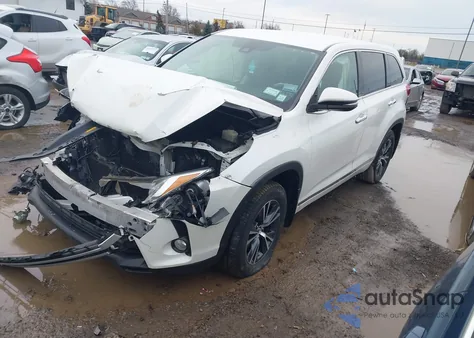 2017 Toyota Highlander Le/Le Plus из США, поврежденный, VIN 5TDBZRFH6HS462927